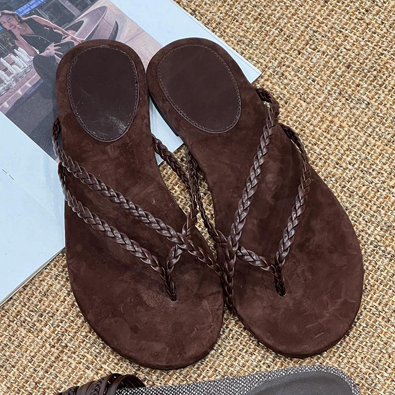 Sheepskin version niche retro leather woven clip-toe sandals for women's summer round toe flat sole wear flip-flops